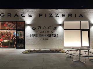 Grace Pizza and Shakes on a busy Thursday night.