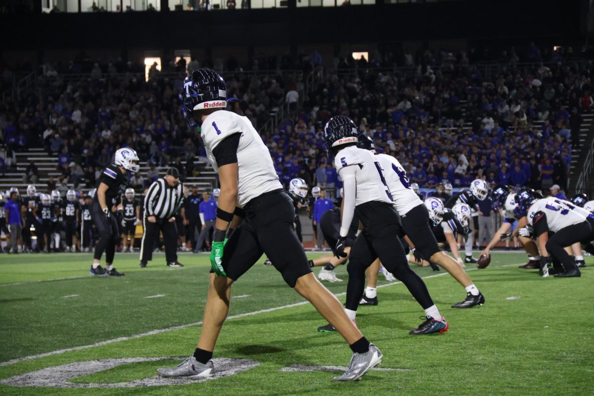 NOV 14: Football wins 24-21
over Creighton Prep @ Burke
Stadium