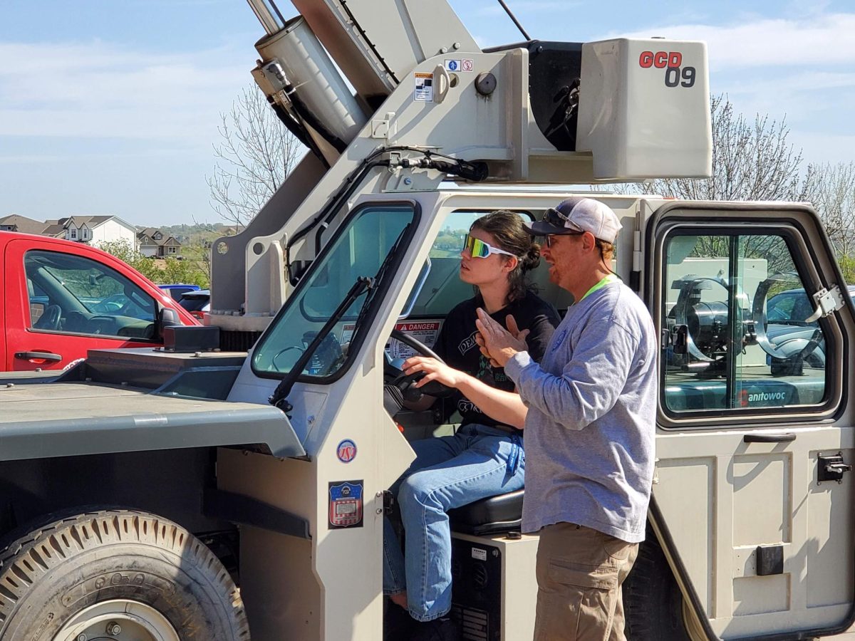 Leelan Scott, 12th, in the drivers seat. (photo courtesy: Roger Campbell)